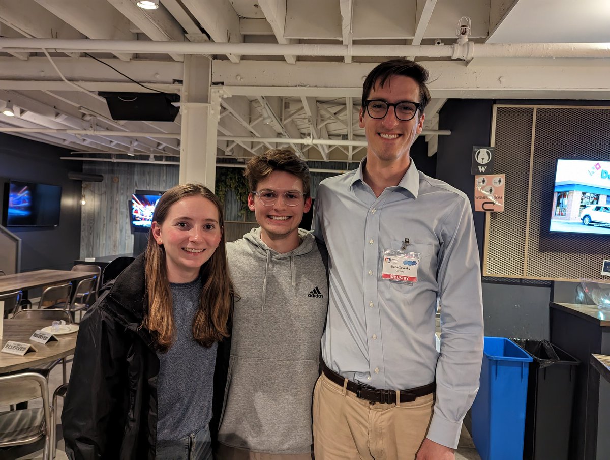 JanelleK88's tweet photo. @Wolfe_Group undergrad alumni: Paige &amp; Mason meeting Blane for the first time! UNC dental student, current @AlexanianLab student, and former Johnson lab! 
@MichiganChem @uncchemistry https://t.co/roe8ZQGH0h