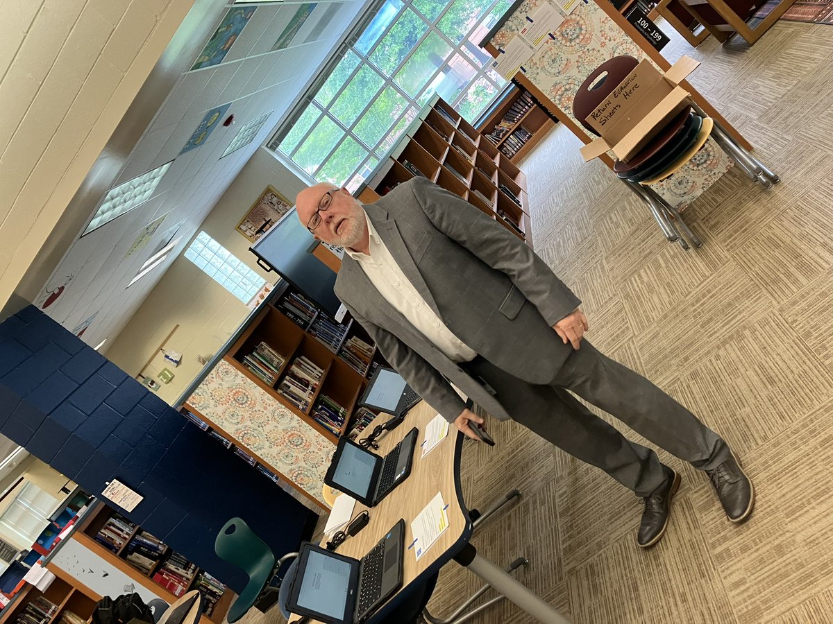 Emil Iglesias tweet media