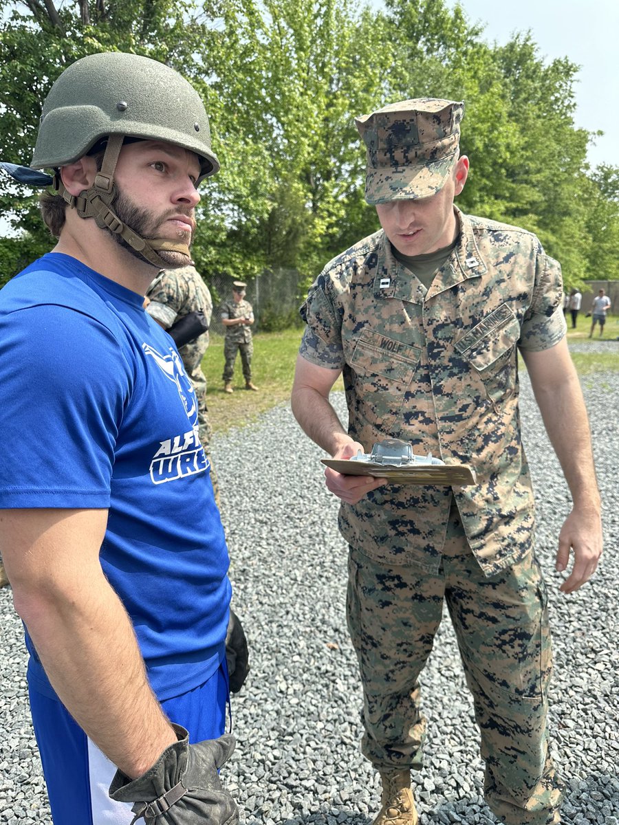 CoachSiggs's tweet photo. Awesome experience attending the USMC Coaches Workshop. Thankful for the opportunity to be educated and challenged while working alongside Marines and likeminded individuals. #stayhard #oxgang #marines https://t.co/94xW9zOWro