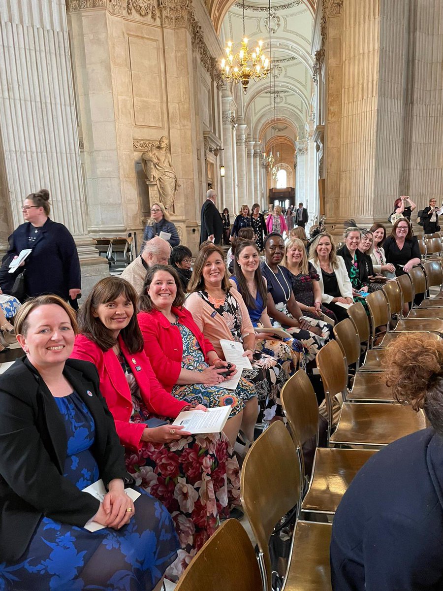 Cheryl Newton (@cheznewt) on Twitter photo What an amazing experience to have - feeling honoured to attend the Florence Nightingale memorial service alongside my fellow #FNFalumini <a href="/CCNHazelDean/">Hazel Dean 💙</a> <a href="/LPorter99/">Louise Porter</a> @MrsBirdJnr <a href="/MelissaTownson1/">Melissa Townson 💙</a> thank you to <a href="/pyewoman/">Kate Pye</a> <a href="/FNightingaleF/">Florence Nightingale Foundation</a> for your support to us all. What an amazing experience to have - feeling honoured to attend the Florence Nightingale memorial service alongside my fellow #FNFalumini <a href="/CCNHazelDean/">Hazel Dean 💙</a> <a href="/LPorter99/">Louise Porter</a> @MrsBirdJnr <a href="/MelissaTownson1/">Melissa Townson 💙</a> thank you to <a href="/pyewoman/">Kate Pye</a> <a href="/FNightingaleF/">Florence Nightingale Foundation</a> for your support to us all.