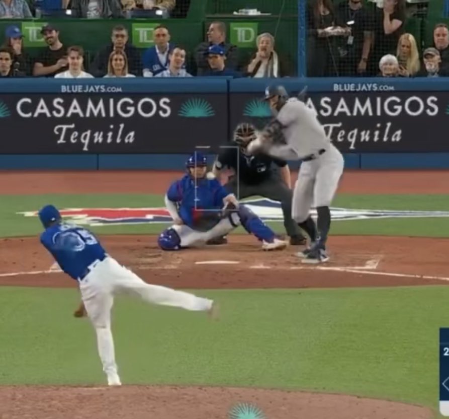 PlayoffTanaka_'s tweet image. •Awful pitch location
•It was the 6th straight slider of the AB
•Judge hit 62 homers last year 
•No team would be dumb enough to have a sign stealing system that required the batter to look away every pitch 

Can we please grow up