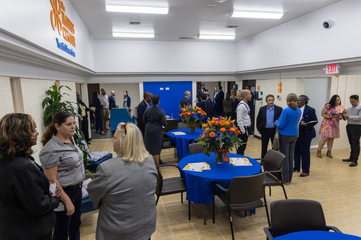 TheHarrisCTR's tweet photo. Thank you to everyone who came out to the opening of the Youth Diversion Center! This innovative program will help get youth the support they need while building a sense of community. We are proud to partner w/ our local community leaders to build a brighter future for our youth. https://t.co/hrCrx10vZ0