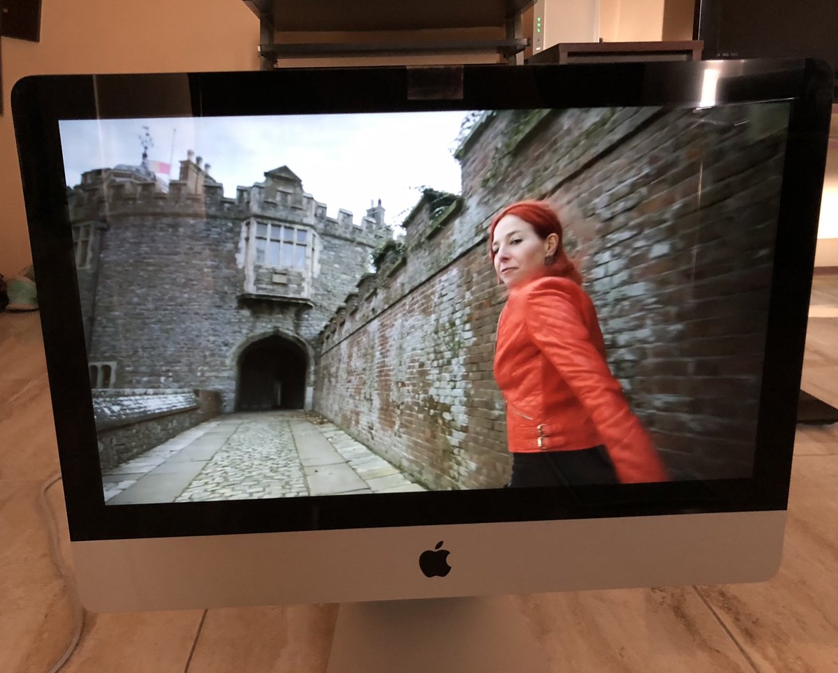 Love_Probst's tweet photo. @theAliceRoberts You know, you could easily be a goth! https://t.co/DQkpdm3Nvx