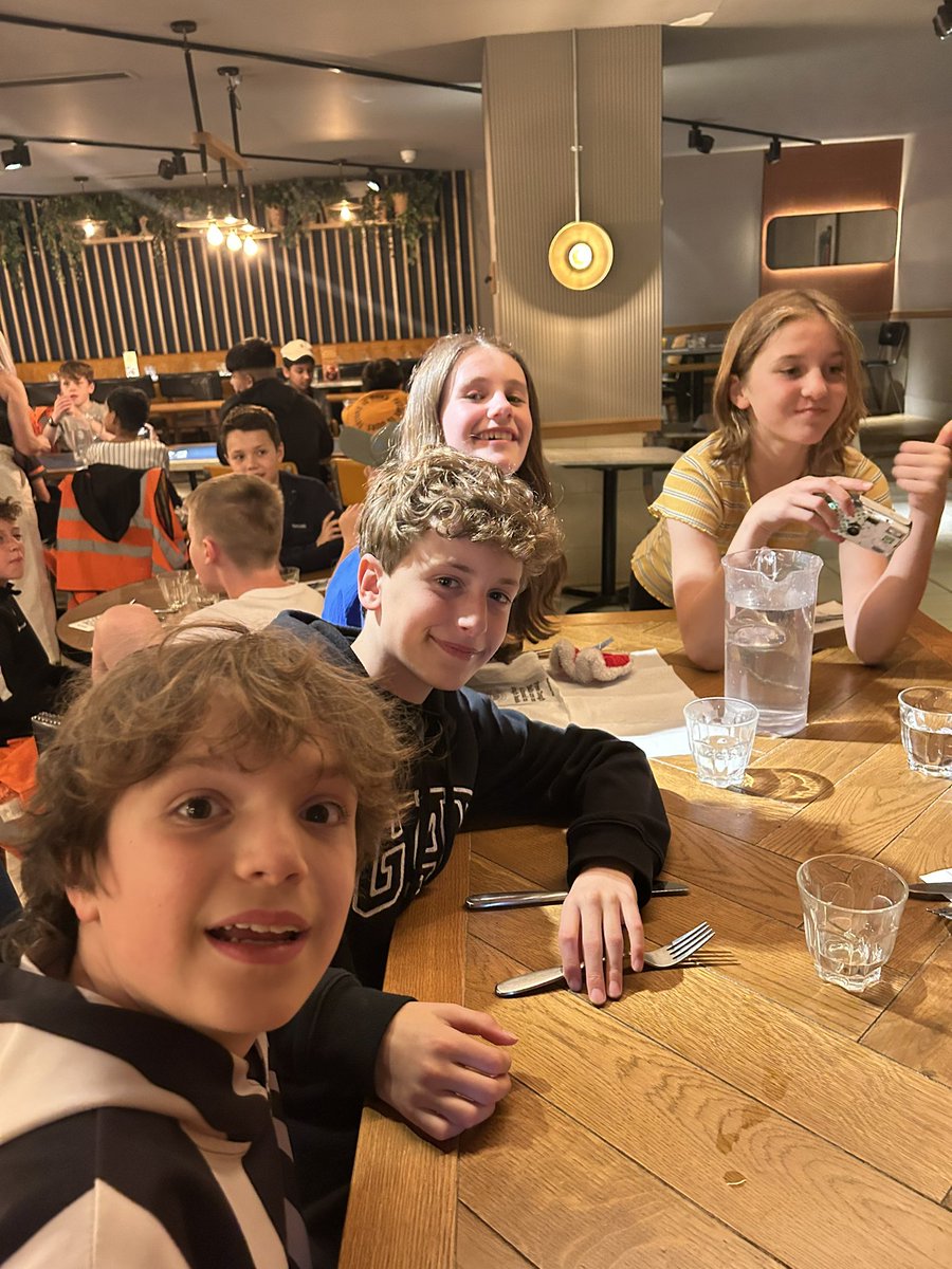 Roundhay Year 6 tweet media