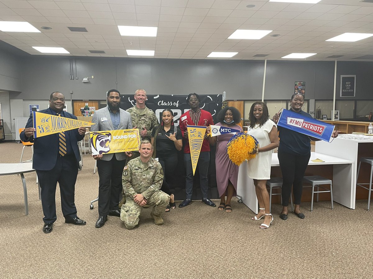 Eau Claire High tweet media