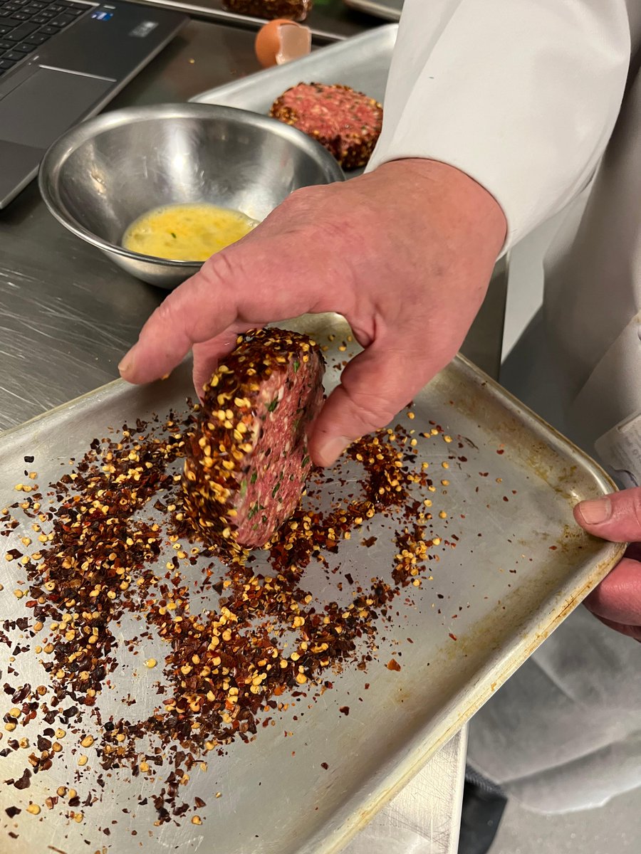 Students across Scotland have entered the Better Burger Challenge and we are delighted to announce the finalists: 
🍔Merkland School (ASN) <a href="/MerklandSch/">merkland</a> 
🍔Kirkintilloch High School <a href="/KirkintillochHS/">KHS</a> 
🍔Stewarton Academy <a href="/Stewarton_Acad/">Stewarton Academy</a> 
🍔Rothesay Academy 
Congratulations to all!