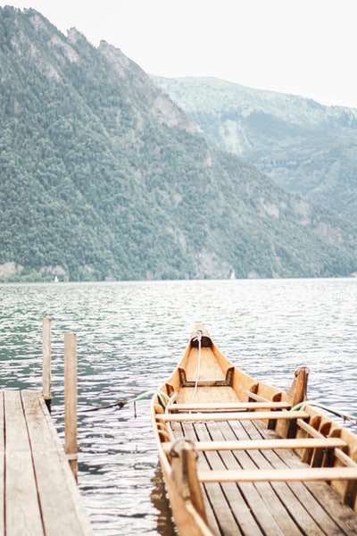 dreamernomad's tweet photo. 📌Traunsee, Austria 📷Anna #nature #hourlyNature #nomaddream #wonderlust #travel https://t.co/H8LbOveJLr