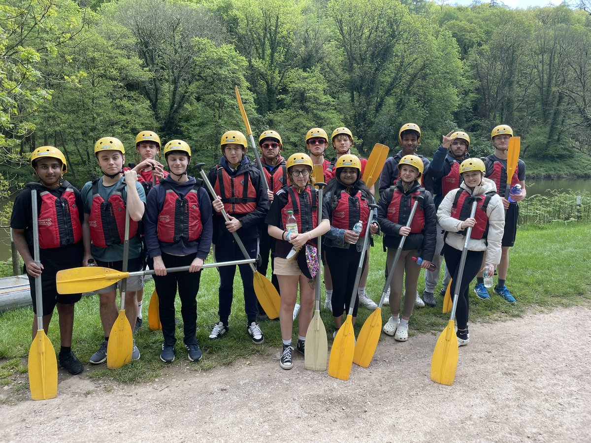 HayleyJCGCK's tweet photo. A good first day of @coleggwent L2 Public Services &amp; Sport  #Crosskeys expedition. Public Services had the chance to pitch tents &amp; Canoeing on the River Wye with @MonmouthCanoe #outdooractivities #education #nature #expeditionskills https://t.co/tSR8f1StmU