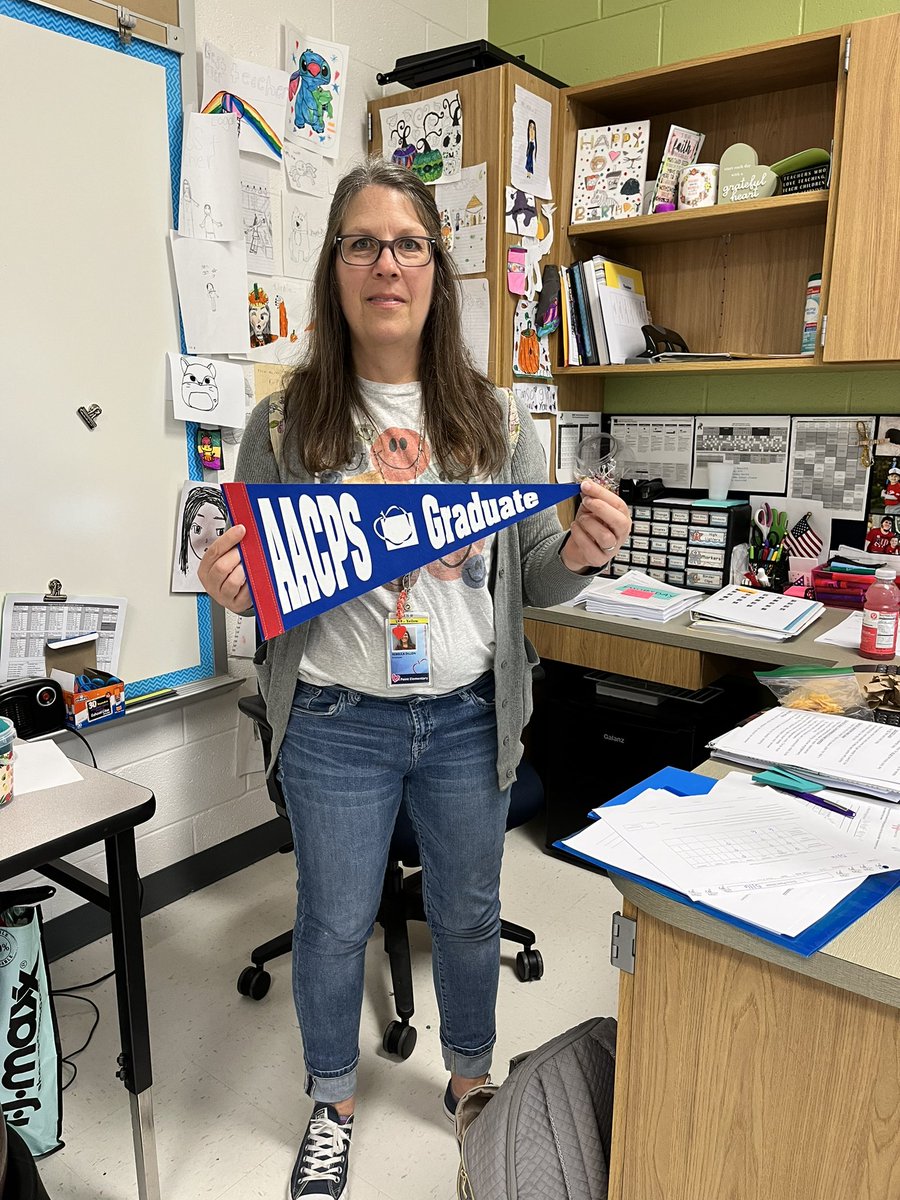 Becky Dillon is a #ProudAACPSGraduate. She attended SouthgateES as well as Old Mill Middle & High. Mrs. Dillon is an asset to the @HighPtESAACPS team and @AACountySchools family. #AACPSFamily