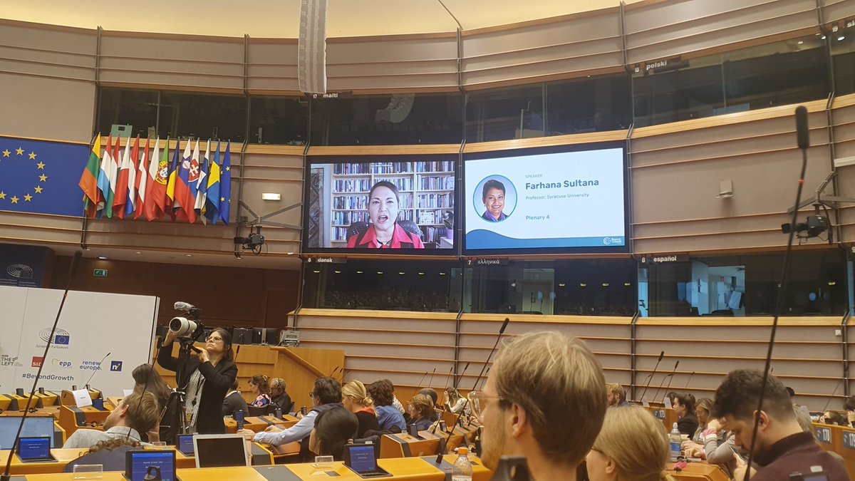 Thank you so much, @Prof_FSultana, for this powerful intervention on #climatecoloniality at #BeyondGrowth2023! I don't know if you could see us, but you got plenty of standing ovations here at the @EuropeanParl! #degrowth #decoloniality #intersectionalfeminisms