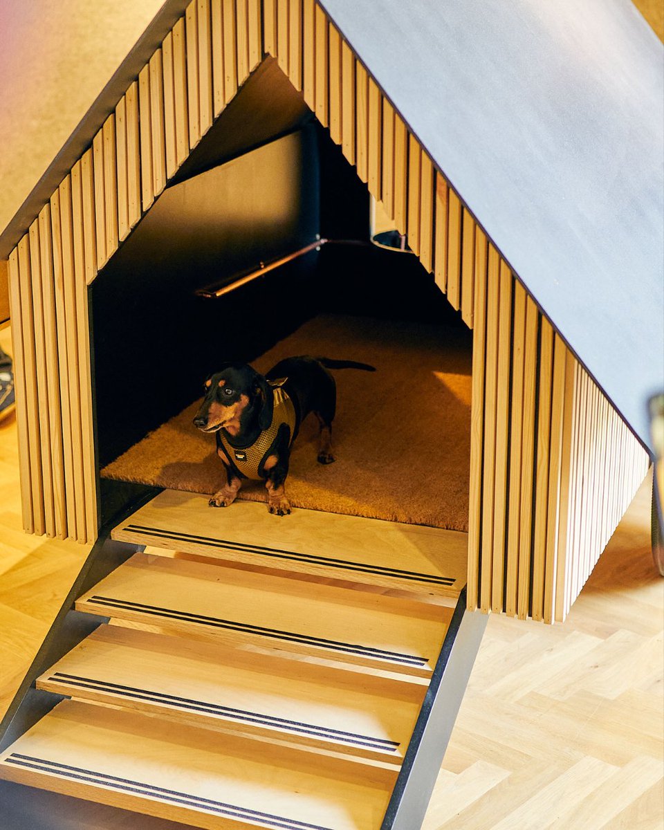 PetsAsTherapyUK's tweet photo. Barkitecture presented by Mastercard ๐๐พ
Bonhams will be auctioning Barkitectural brilliance at Goodwoof (20-21 MAY) in aid of #PetsAsTherapy
Want to secure one of these remarkable one-off pieces? register to bid
๐ https://t.co/izMolq2221
#goodwoofdogs #bonhams #mastercard https://t.co/70e1JLVdhv