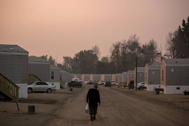 AmericanPhotog's tweet photo. AP38 Winner ALISHA JUCEVIC @alishajucevic
#pictureeditor: Bear Guerra @bearguerra
#publication: High Country News @highcountrynews
Wildfire Recovery. September 2021.
#photography #photojournalist
#ap38 #photographer #ilovethiswork #photooftheday https://t.co/1cSMCsQe9o