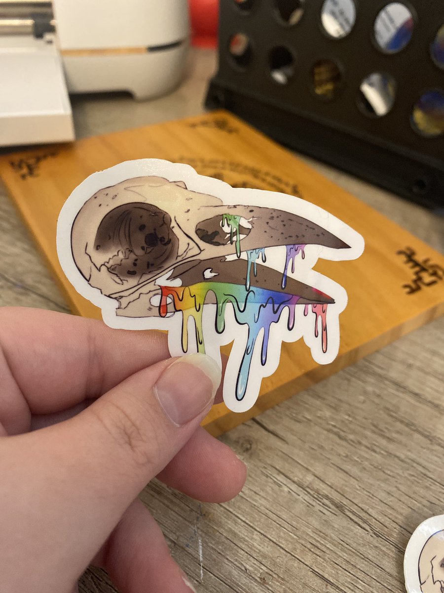 This came out so good ❤️❤️❤️❤️ #stickers #crow #PRIDE #crowskull
#DigitalArtist