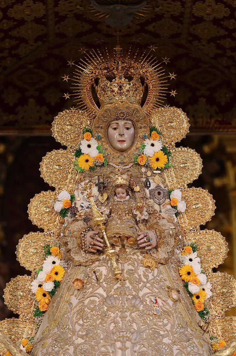 fransantiph's tweet photo. Reina del cielo.

#ElRocio23 https://t.co/rdshOPQNxI