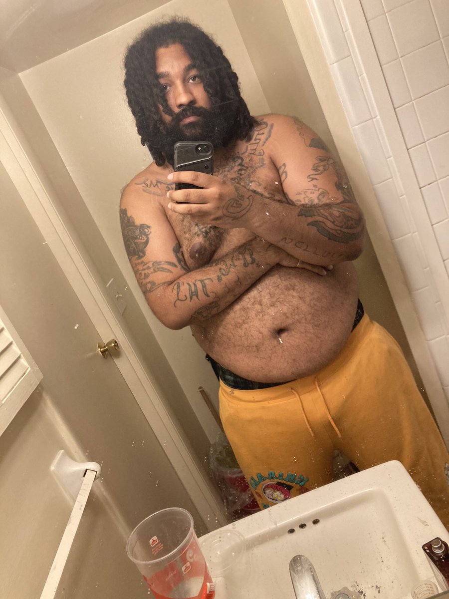Celyoso28's tweet photo. 🤞🏾🙏🏾💪🏾💪🏾 https://t.co/2xRMhoSbwy