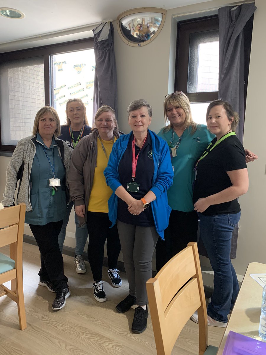Thanks to Donna And Collette from the Anthony Seddon Fund for coming up to chat to our ladies this morning and also big thanks to our volunteers for their input .
#TeamTaylor 
<a href="/Teeeeeeeeeeee82/">Terrie</a> 
<a href="/tasfund/">The Anthony Seddon Fund</a> 
<a href="/PennineCareNHS/">Pennine Care NHS FT</a> 
<a href="/sophiecoxonx/">Sophie Coxon</a> 
<a href="/DebbieArtingst1/">Debbie Artingstall</a> 
<a href="/DannyTheLove/">Danny Love</a>