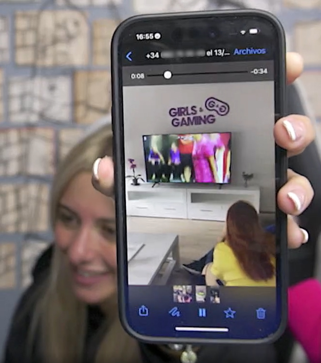 Gemita ha filtrado el número de tlf de mi hermano en directo y se la pela JAJAJAJA