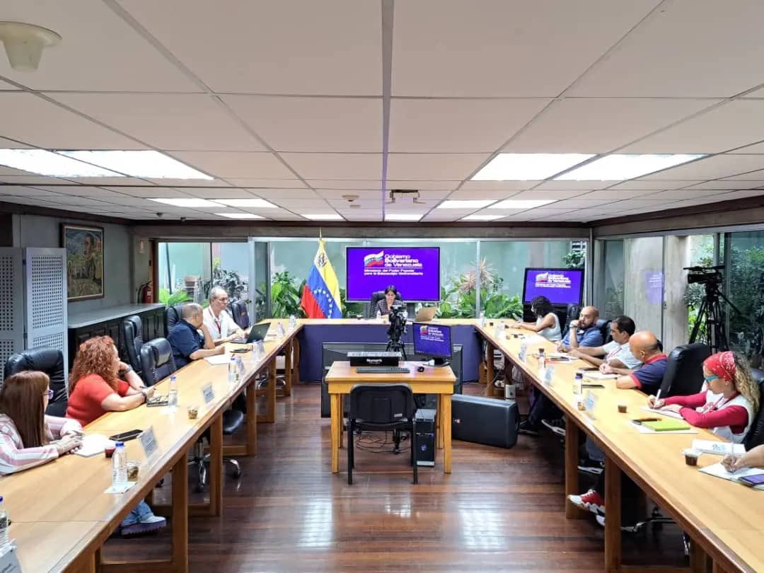 mppeduniv's tweet image. #AlDía || Ministra @sandraoblitasr, sostuvo reunión en Consejo Ministerial con las directoras y directores de áreas medulares del #MPPEU y #OPSU, con participación en la puesta en marcha del Sistema Nacional de Ingreso 2023. 

Leer más: bit.ly/41JAke3

#LeerDescoloniza