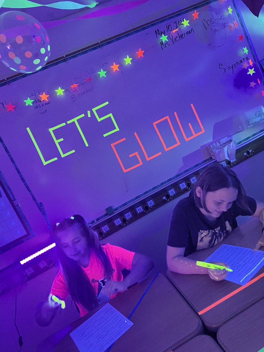 AshleyMiAdams's tweet photo. Glow Day has been proclaimed by our Ss as the best day ever! Love being able to transform our rooms into an engaging space for learning and ELAR fun for our Ss. Their future is looking BRIGHT! #NeonDay #Trailblazers #4thGrade @PISDBryantElem https://t.co/i32etSZ8e7