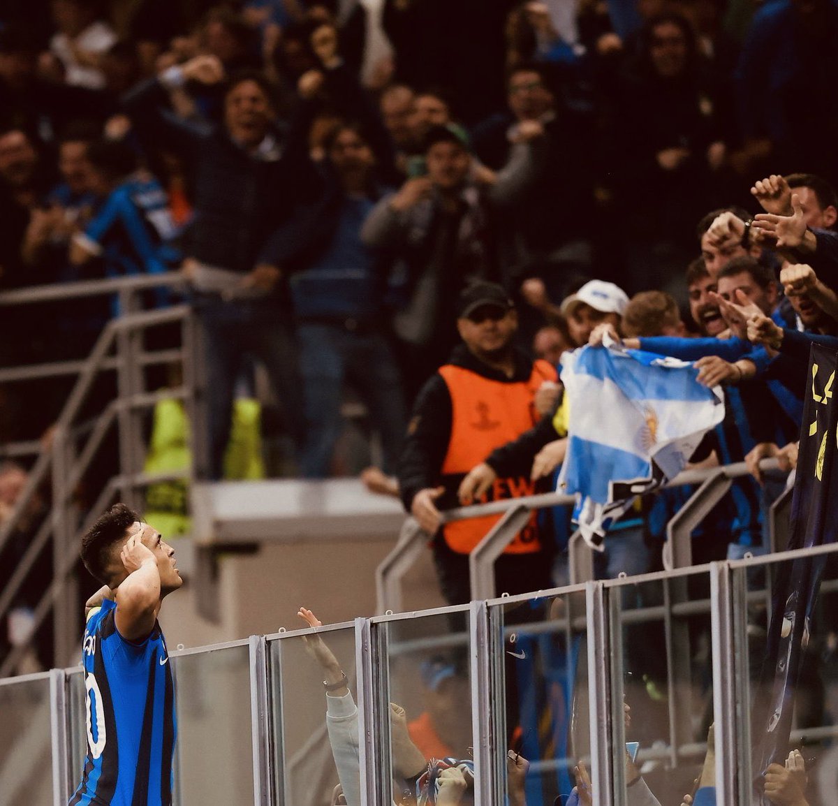 sudanalytics_'s tweet photo. Argentina presente, siempre.🇦🇷 https://t.co/4pLzQmMaKK
