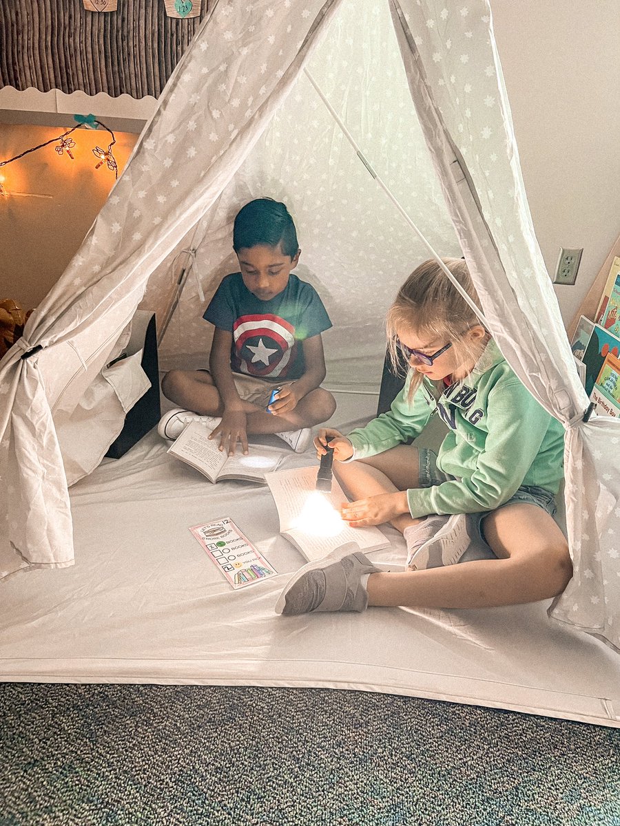 heymrstraugott's tweet photo. Camp Write-a-lot day 2: Flashlight Reading 🔦 📚 #campweek #campwritealong #twehowl #firstgrade #missogleshappycampers https://t.co/et6Zmn7asD