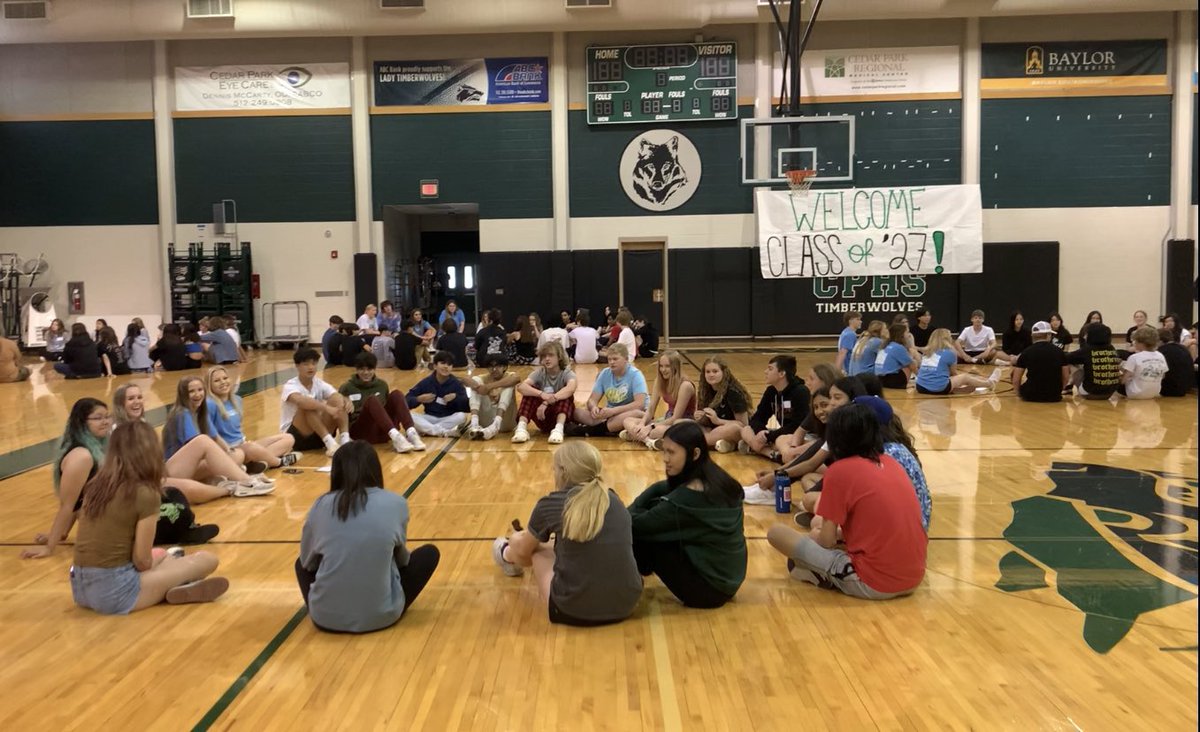 What a blast spending time today with the next generation of TWolves at the 8th Grade Invasion! See you this Fall freshmen🤩