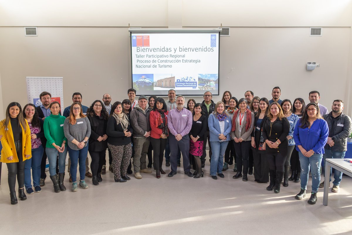 En el marco de la creación de la nueva Estrategia Nacional de Turismo Descentralizada, fuimos partícipes y anfitriones del taller regional que organizó  <a href="/subturismo/">Subsecretaría de Turismo</a> junto a <a href="/pnud/">ONU Desarrollo</a> en el cual actores del sector público y privado trabajamos en la construcción de esta hoja de ruta.