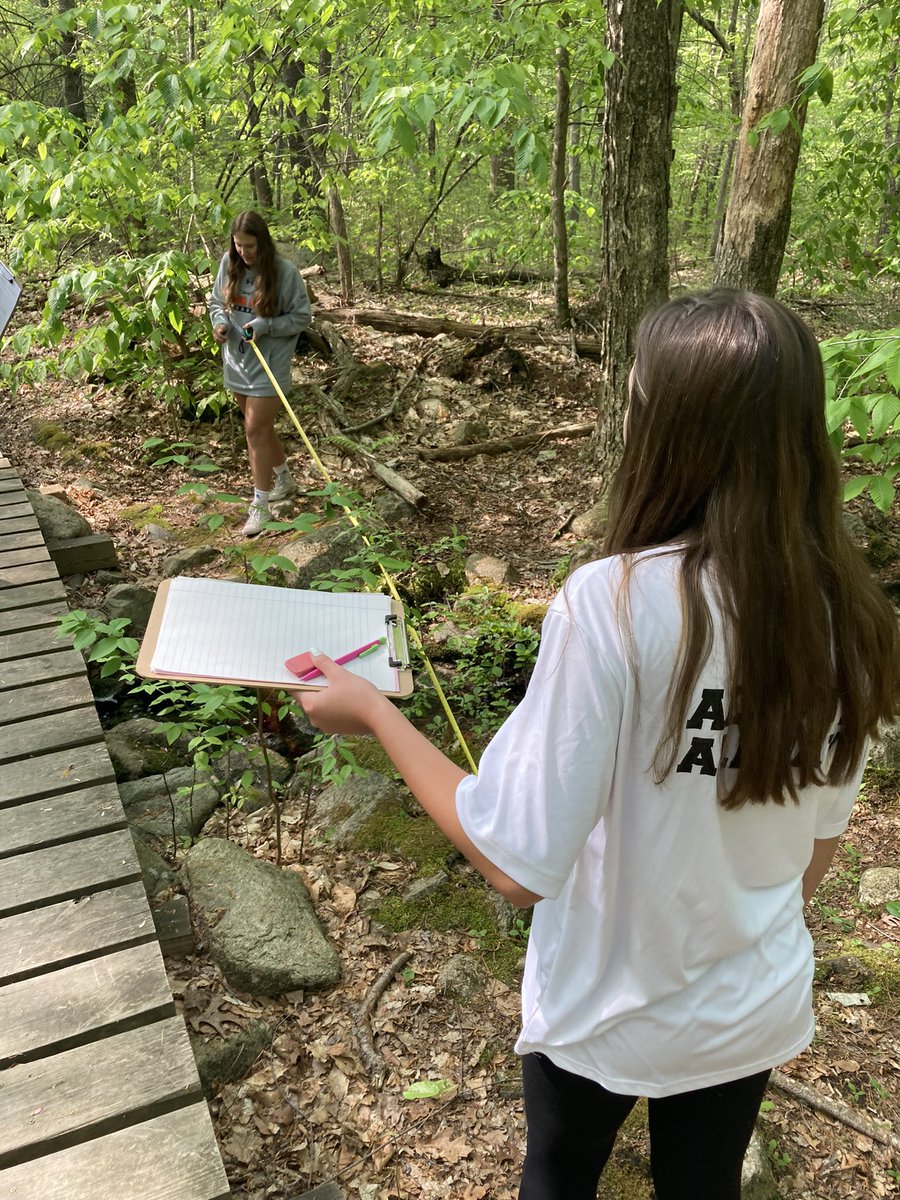 Biology students working on their “Conserve It or List It!” projects this week. They are utilizing GPS, species identification and ecology applied skills in the field! 🌱 📏 🗺️ 🦎
