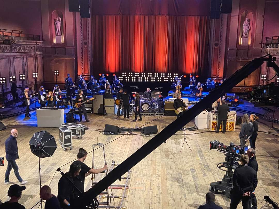 𝙤𝙖𝙨𝙞𝙨 𝙫𝙞𝙙𝙚𝙤𝙨 on Twitter "NOEL GALLAGHER LIVE AT JOOLS HOLLAND INCREDIBLE SETLIST🤯🤯🤯 going