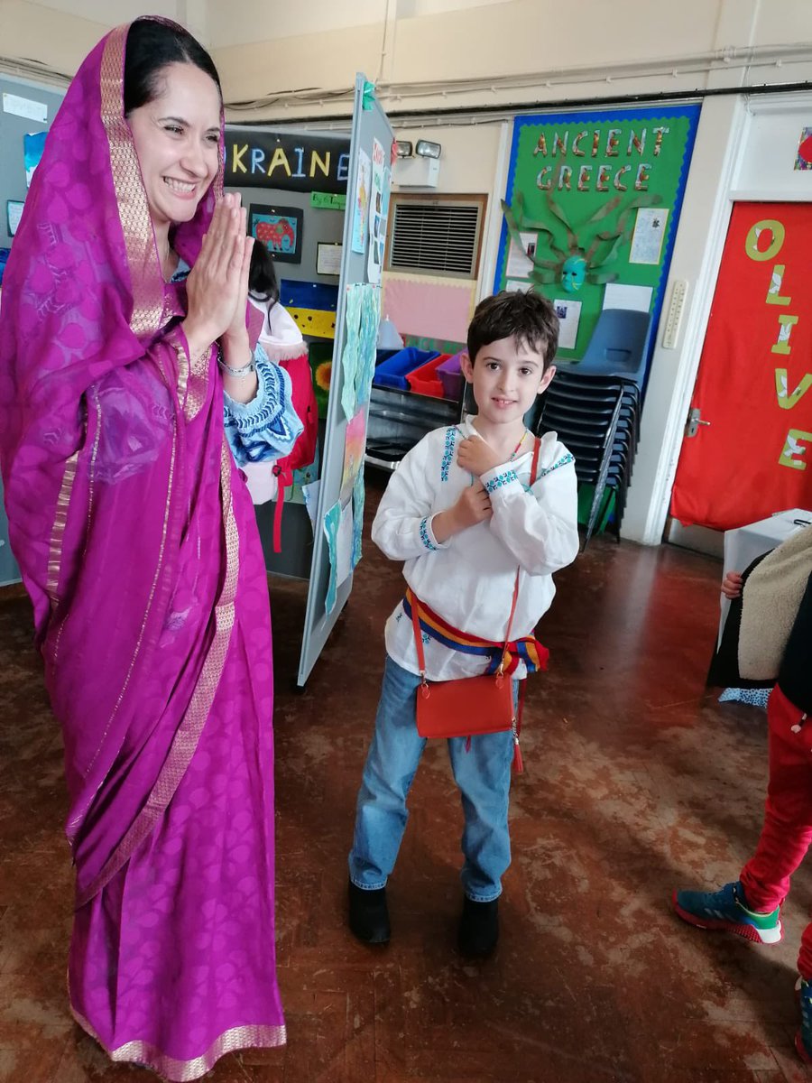 What a fantastic Community Day organised by Mrs Gilliam.Thanks to all our fantastic parents who brought the learning of their heritage to life and for the delicious baking! They learnt about different countries and took part in a host of activities including origami and sport