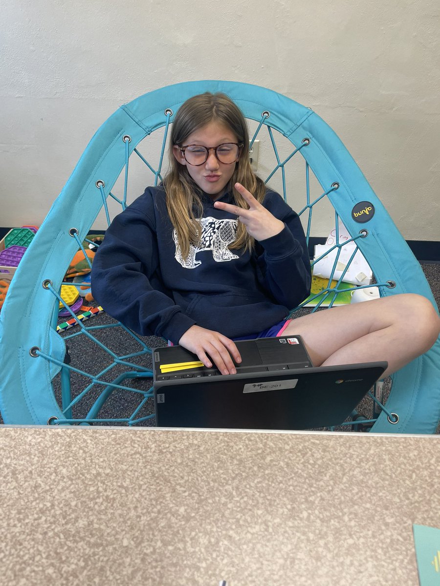 Kelsey Davis tweet media