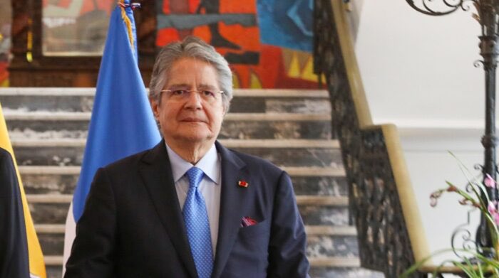 #Ecuador: ¿Qué es la muerte cruzada? Guillermo Lasso tiene listo el decreto || Diario El Comercio || elcomercio.com/actualidad/pol…