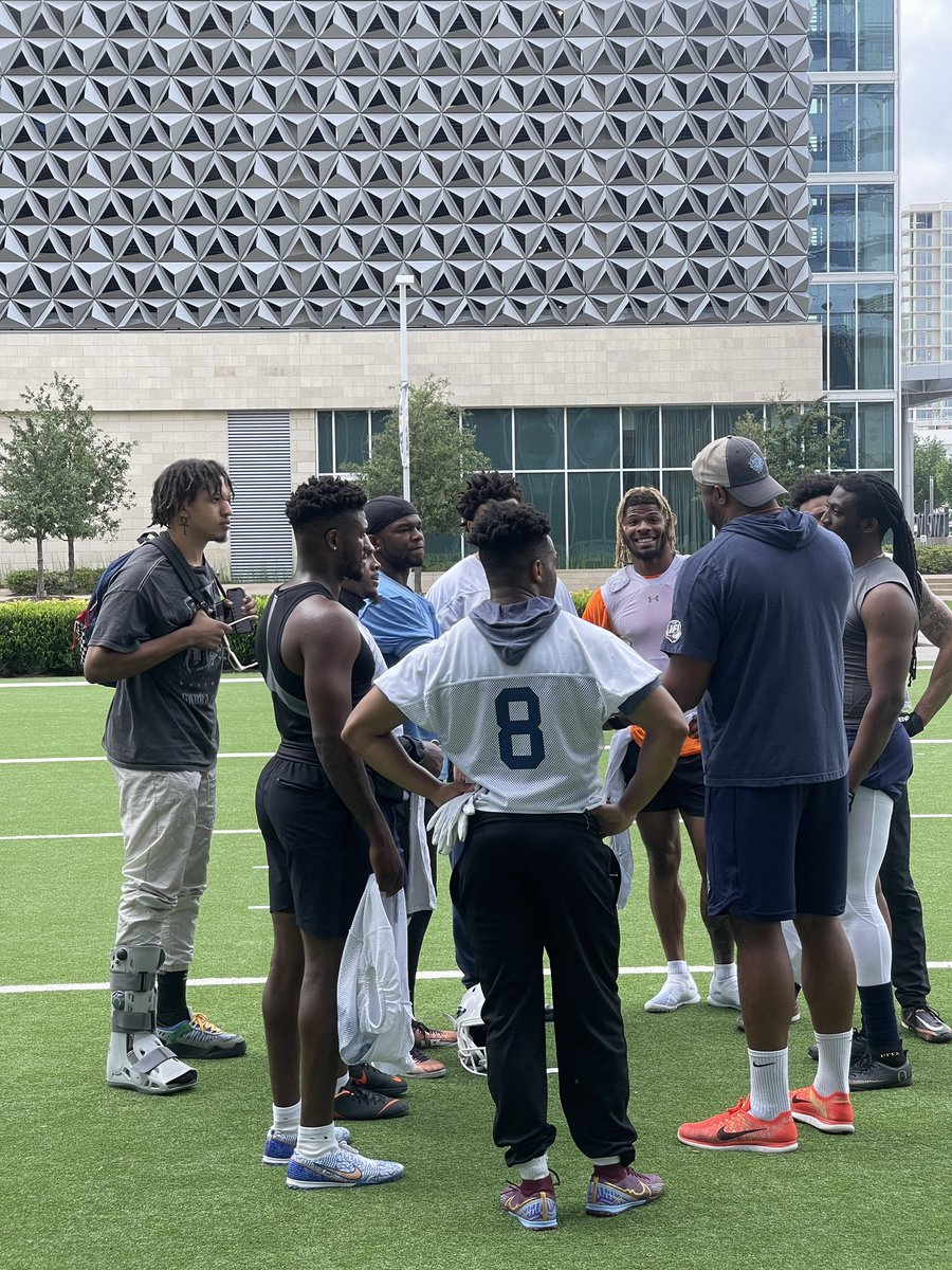 FriscoFighters's tweet photo. Focused for week 8️⃣! https://t.co/jwPSm4J0QD