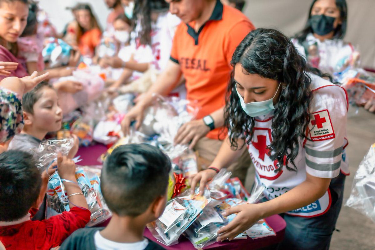 #SabíasQue nuestros #voluntarios de Juventud realizan actividades para promover los programas de salud y protección a la vida, reducción del riesgo e inclusión social para las comunidades. . . #CruzRoja #CruzRojaMexicana #HazLaDiferencia #SéParte #JuventudEnAcción #CDMX