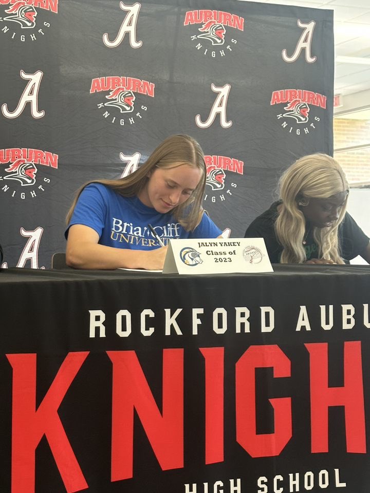 AuburnKnightsSB's tweet photo. Congratulations @JalynYakey2023 on signing with @Cliff_Softball ! We are so excited for you and can’t wait to see what you do in the future! https://t.co/DdHZiCC620