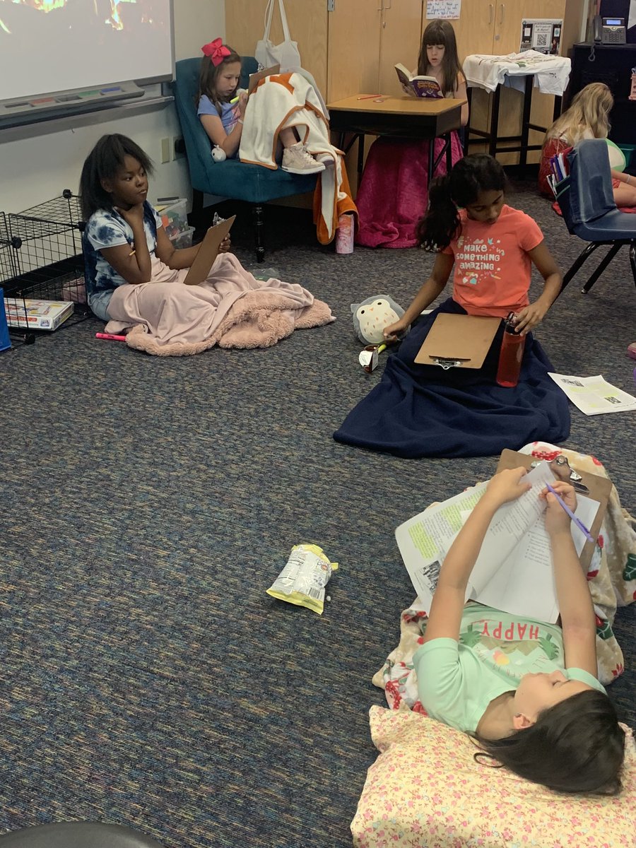 MsCliffordHES's tweet photo. Day 8: Pillow &amp; Blanket Day! Only got one picture, but they loved this day! @HicksElementary #HicksES https://t.co/C5kSJRvzmu