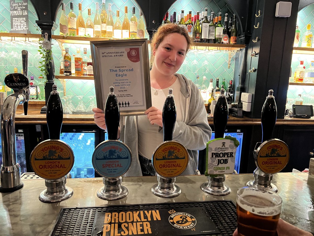 Great to be with ⁦<a href="/NLondonCAMRA/">CAMRANorthLondon</a>⁩ as they present a certificate to ⁦<a href="/SpreadEagleNW1/">The Spread Eagle</a>⁩ -a pub that was in the first edition of the ⁦<a href="/CAMRA_Official/">CAMRA</a>⁩ #GoodBeerGuide in 1973 and still selling real ale! 🍺