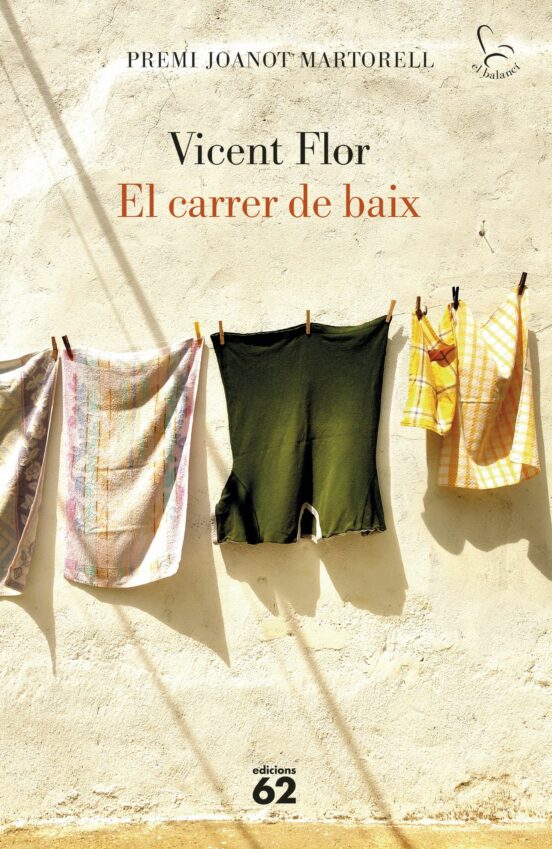 Cabilo_Radio's tweet photo. Amb @VicentFlor parlem de l’amor, la mort, l’amistat, la vida en el camp, la soledat no triada i dels joves en situació d’acollida.   

🎵 "País petit", Ocults / @lluis_llach 
        "Cases de cartó", #SantGatxo https://t.co/drBiDHKUzT
