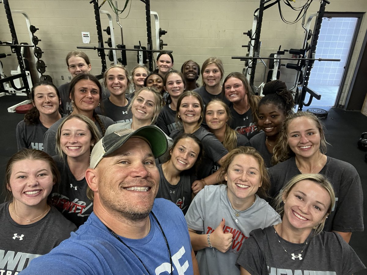 Last lift of the year for @hewittsoftball before the state tournament on Friday and Saturday. A chance to bring the Blue Map back home to Trussville. DO HARD THINGS