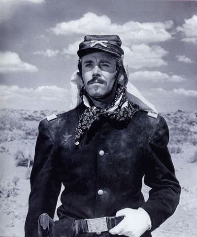 Amigo8Fernando's tweet image. Owen Thursday (papel que interpretó #HenryFonda  en #FortApache) os desea felices sueños.
Descansad plácidamente cinéfilos y lectores que mañana hemos de tener las 🔋🔋 cargadas para empezar con la batalla diaria.