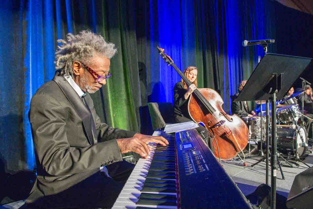#LearnToThrive2023 started on a high note, thanks to a performance by opening speaker <a href="/robertirvingiii/">Robert Irving III</a>. “Life is not a rehearsal, and even a rehearsal isn’t a rehearsal. Every moment is a learning moment, and as such, every moment is a teaching moment. That’s why you’re here!”
