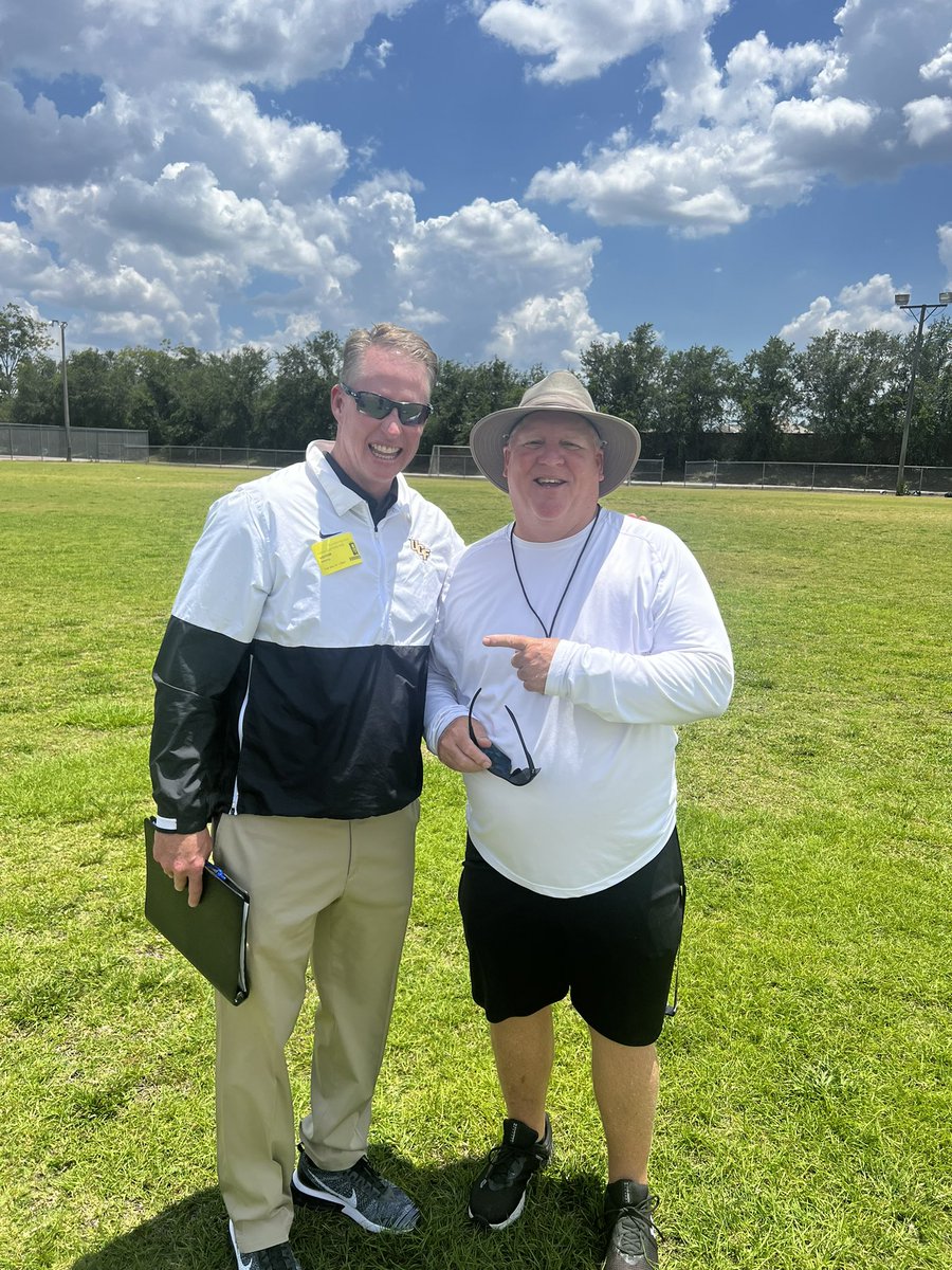 Appreciate <a href="/CoachHinshaw/">Darin Hinshaw</a> and <a href="/UCF_Football/">UCF Football</a> for stopping by and watching some practice today! Big things happening. 🔥⚔️