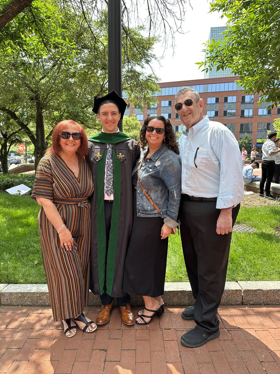 Mitchell Hirsch tweet media