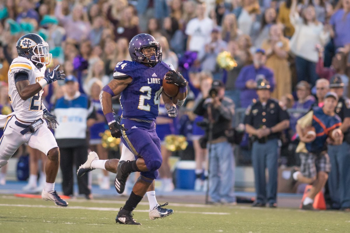 DeshuneWilliam1's tweet photo. After Great Conversation with @_Davis_Boy12 I am Truly Blessed to receive an offer From North Alabama💜
@CoachDouglas23 @principalwoods @MTB_Football #AGTG https://t.co/Le8pnsjuqv