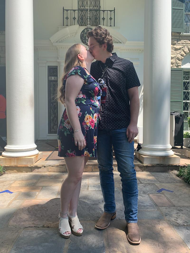 ts1852's tweet photo. My friend, Kylie, is a finalist in The Guest House at Graceland’s Story Contest. Help me rally votes: https://t.co/i9GmscNIYB @GHGraceland https://t.co/ADQXNmQzIY