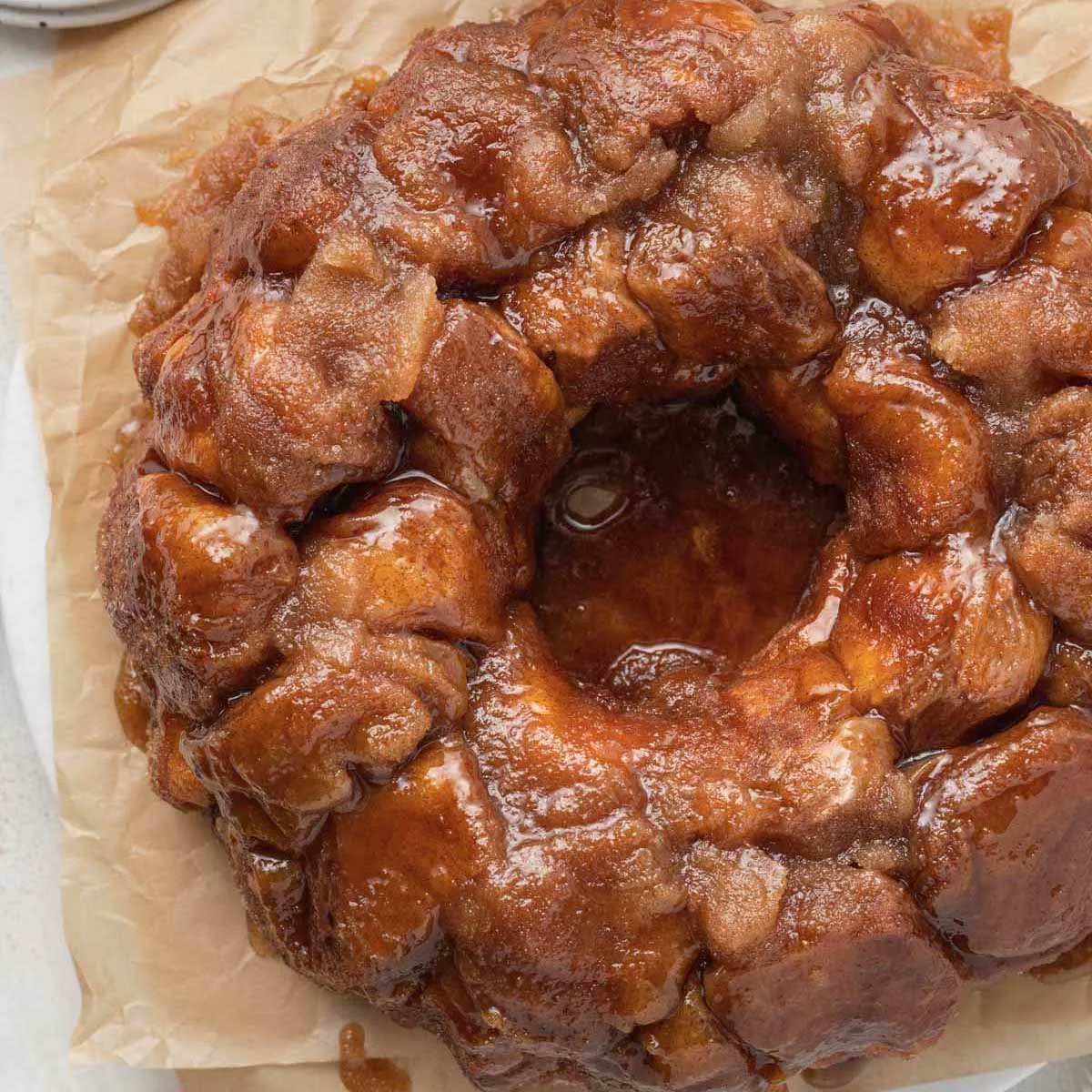 livewellbake's tweet image. Monkey bread is a pull-apart bread that’s coated in a gooey caramel sauce. Instead of using canned biscuits, I made the monkey bread dough completely from scratch! #monkeybread #pullapartbread #baking #caramelsauce buff.ly/3mMOitz