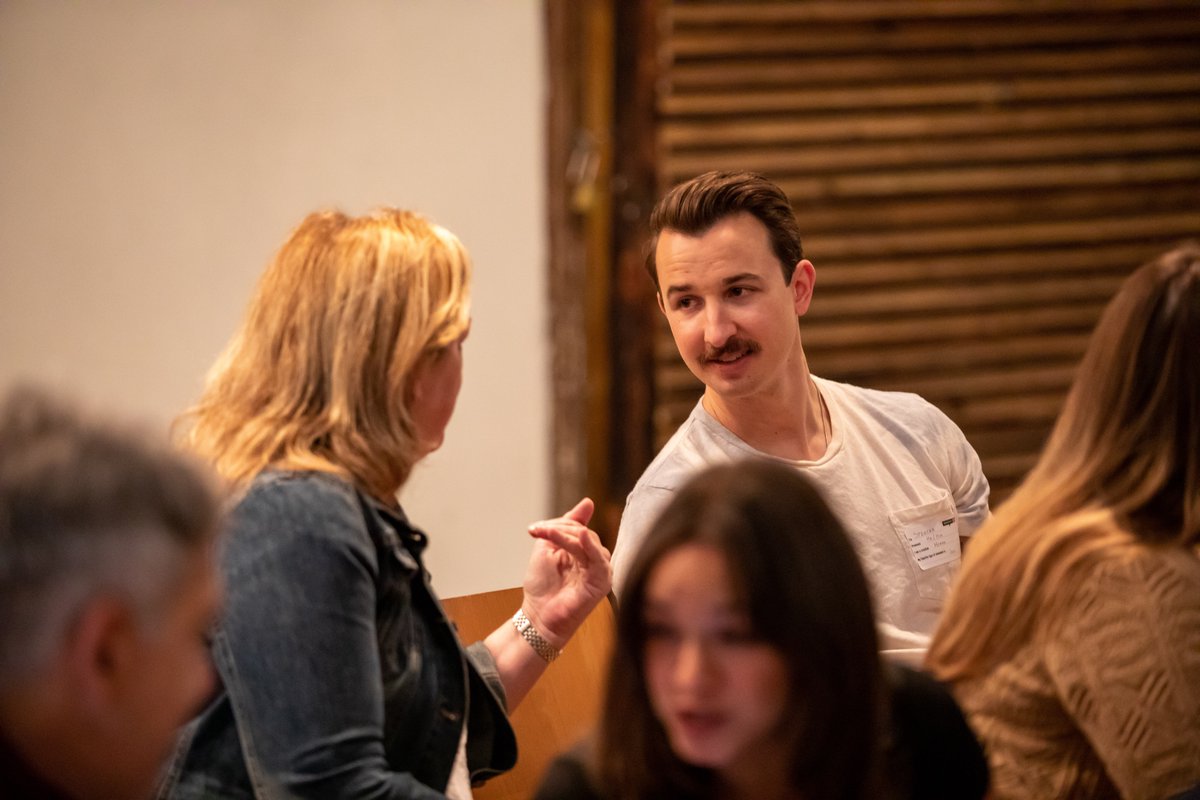 CM_Austin's tweet image. Follow Your Neighbor! Each month, we ask our attendees to turn to someone they don't know, introduce themselves, and follow each other on their favorite social platform. We love seeing the connections that this intentional moment fosters. #CMmovement #CMATX