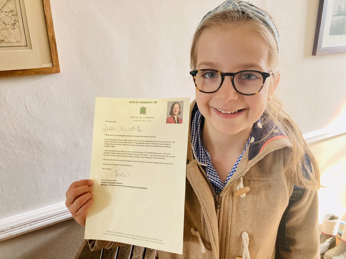 One little girl, VERY happy to get a personal letter back from <a href="/PutneyFleur/">Fleur Anderson MP</a> after she wrote to her about the conflict in Ukraine.