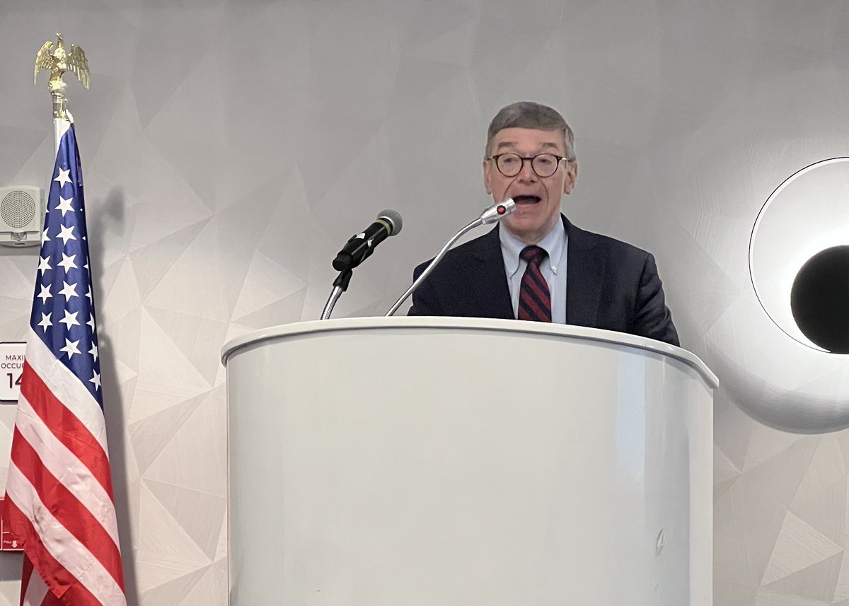 fuller_darrell's tweet photo. Key insights from the best of the best. Charlie Cook offering his perspective to kick off the National PHCC Legislative Conference in Washington, D.C. @phccnatl #PHCCLegislativeConference #orpol #orleg https://t.co/DfBO6DZ0Nm