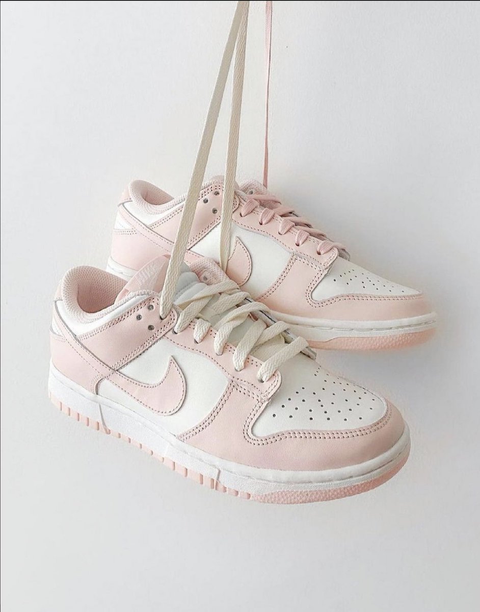 LuxSneakersBR's tweet photo. Nike Dunk Low « Orange Pearl » https://t.co/LgYHuCXg2X